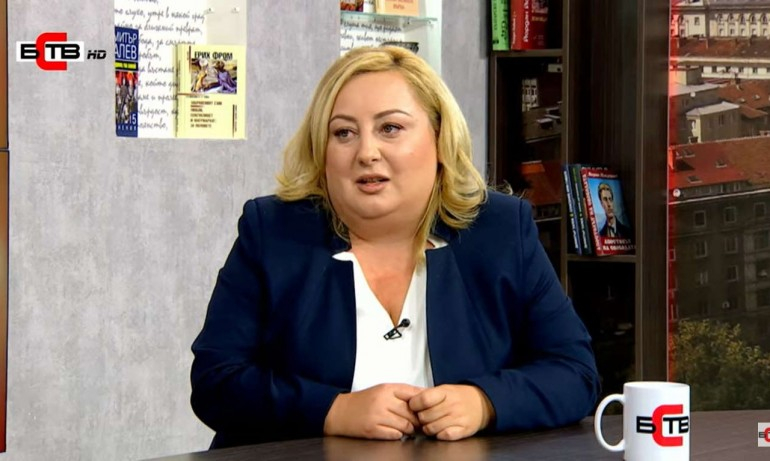Обвинената в измама социалистка проговори: Атакуват ме заради...