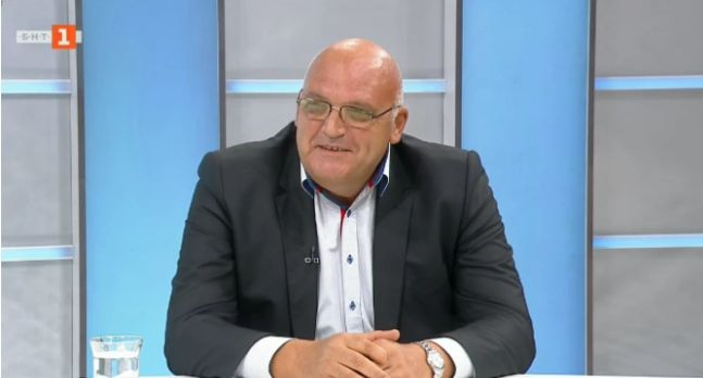 Д-р Брънзалов: Не вярвам, че има лекар, който може да различи сезонен грип от COVID-19