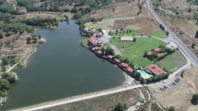 В Родопите натрупаха тлъсти пачки покрай коронакризата 