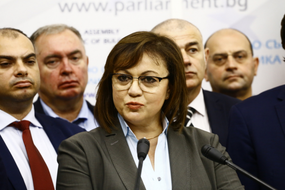 Нинова с първи тежки думи и шут за отцепниците! 