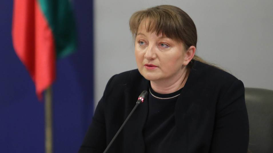 Деница Сачева с много важни новини за хората с увреден слух 