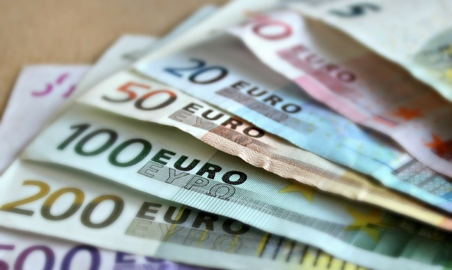 В пандемията безработицата в ЕС се е увеличила до 7,4%