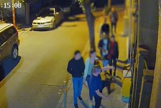 Келеши спретнаха грозен среднощен екшън в Бургас СНИМКИ