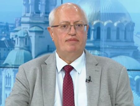 Доц. Спас Спасков алармира: Пикът на К-19 у нас ще бъде съвсем скоро