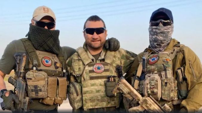 Командосите от ЧВК “Вагнер” смениха холивудските екшън герои на плакатите
