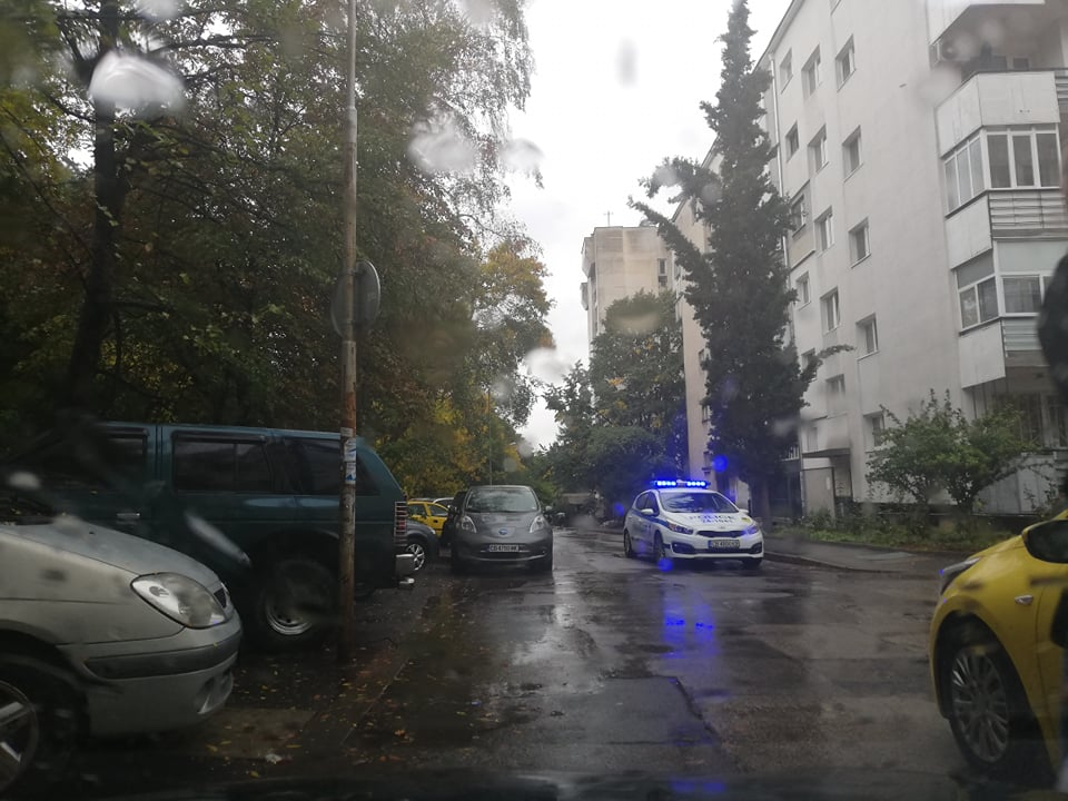 Извънредно в БЛИЦ! Жандармерия заварди столичния квартал „Изток“! СНИМКИ