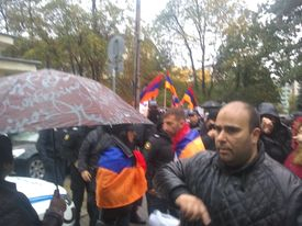 Извънредно в БЛИЦ! Жандармерия заварди столичния квартал „Изток“! СНИМКИ