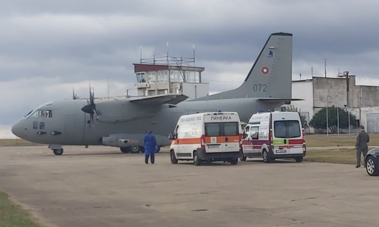 Последни данни за фаталното меле в Лесово: Военният "Спартан" кацна на летище Безмер, но получи лоши вести