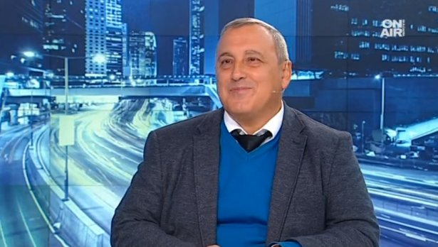Председател на СДС: Наши евродепутати се изживяват като наследници на Коминтерна