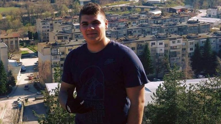 Два месеца след смъртта на абитуриента с К-19, във Велико Търново ще направят...