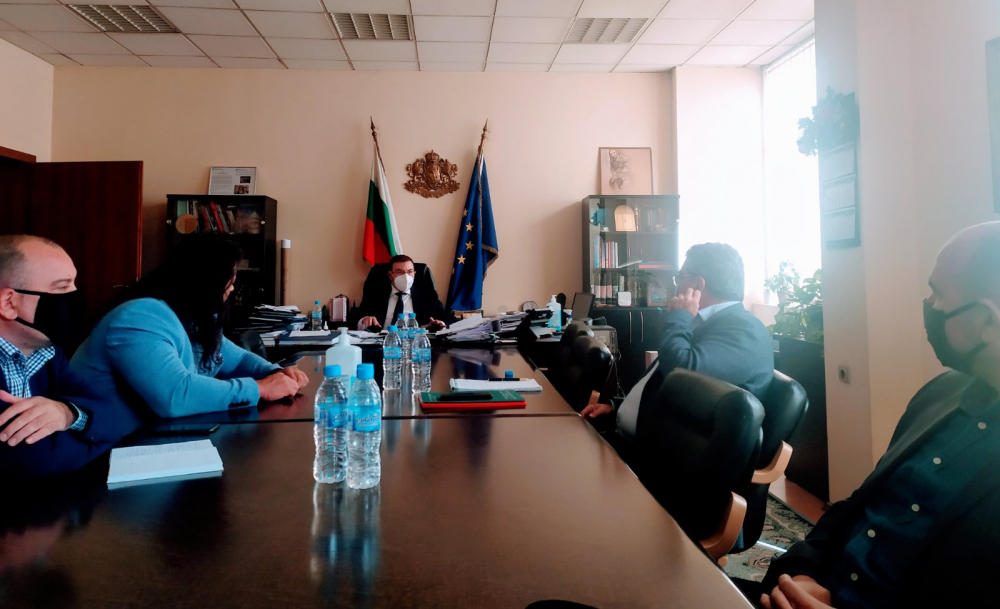 Ето какво става с дискотеките и нощните клубове при новия бум на К-19 