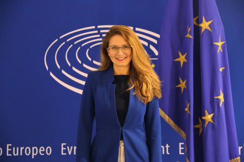Международна конференция „България в еврозоната – възможности и предизвикателства" в аула "Максима" на УНСС