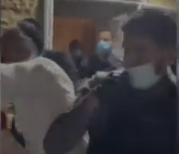 Полиция брутално разгони и глоби сватбари без маски ВИДЕО