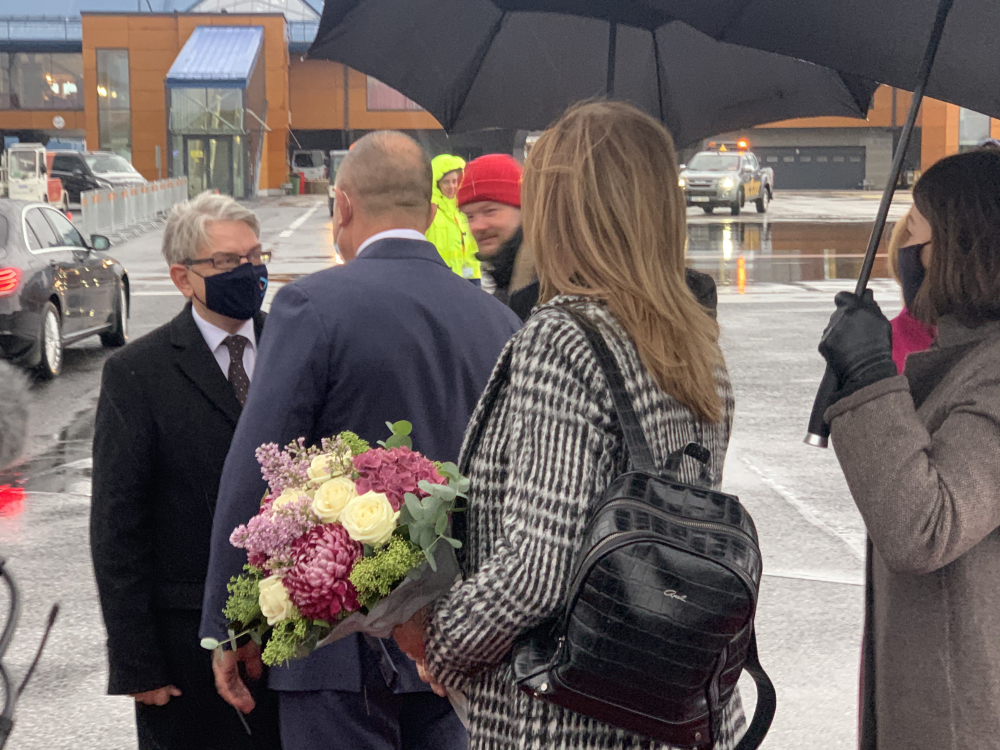 Радев недоволства: Развитието на България не става с тръби и асфалт