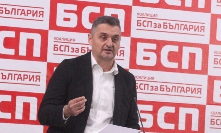 Кирил Добрев със спомен за баща си: Друго си е Татарчев... СНИМКА 