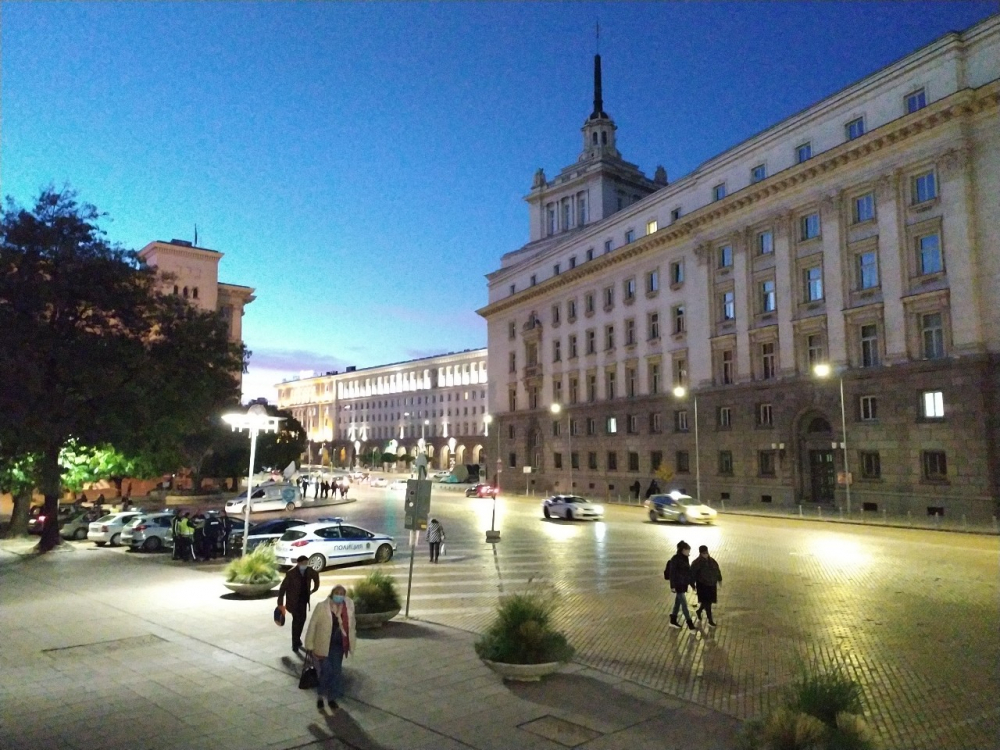 Три протеста, но без хора, тероризират столичани СНИМКИ