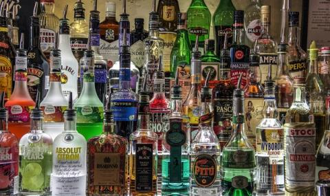Турция затяга още режима за продажба на алкохол
