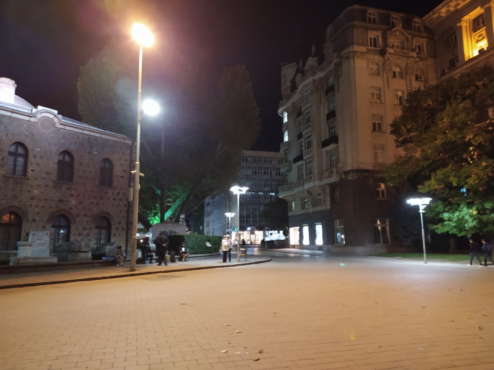 Пълна пустош на Ларгото на 110-ия ден на протеста СНИМКИ