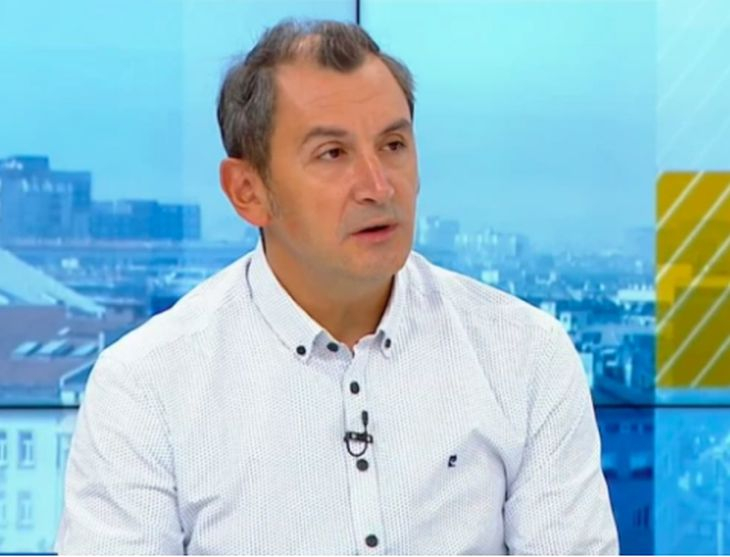 Доц. Околийски: Българите вярваме в конспирациите за К-19