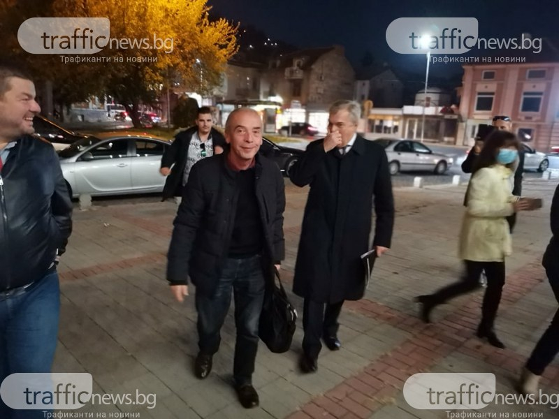 Мангъров отиде в Пловдив и пак потъпка забраните на здравния министър СНИМКИ