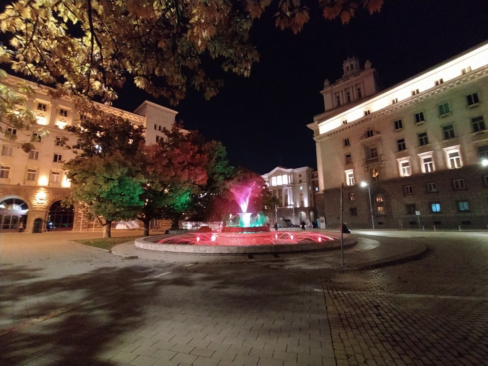 Шепа протестиращи издигнаха нова блокада в София 