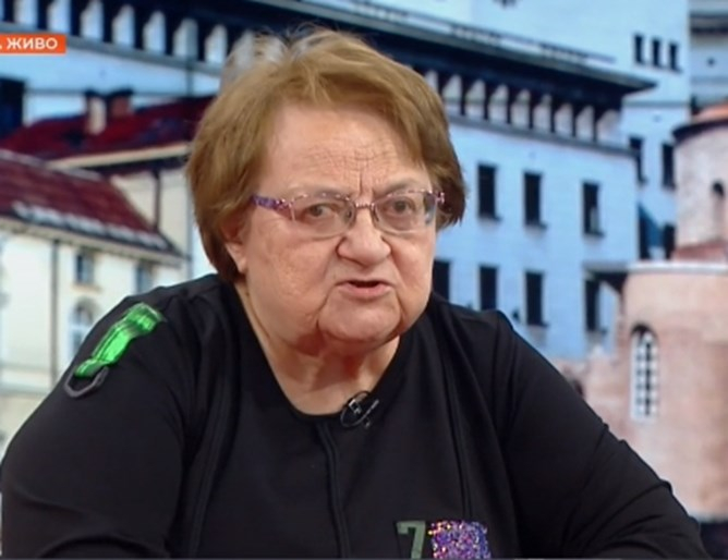 Проф. Аргирова: Нова вълна значи старата да е приключила, а това не се е случило