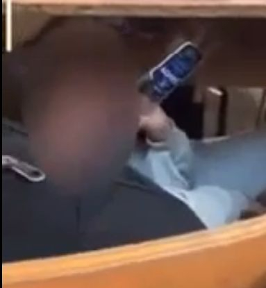 Ученичка от Пловдив се налива с водка в час, отнесе го... ВИДЕО 