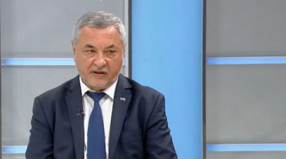 Симеонов: Трябва пълно затваряне! Оказа се вярно, че ще се мре яко!