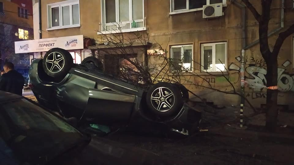 Зрелищна каскада на улицата, на която живее убиецът на Милен Цветков, взриви мрежата СНИМКИ 