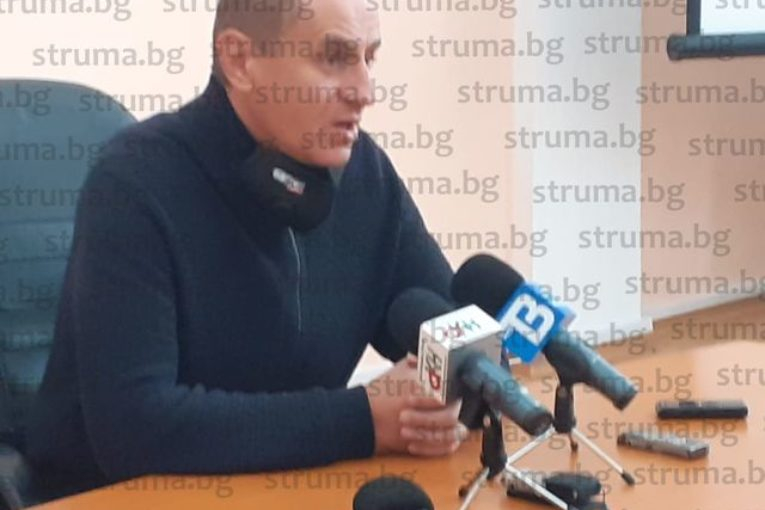 Кметът на Кюстендил тревожно: Хора, спрете се, само за ден погребахме трима с К-19
