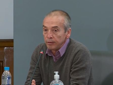 Доц. Мангъров: Хората трябва да разберат, че за К-19 няма дефинитивно лечение