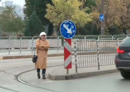 Глобяват и пешеходците по време на акция "Зима" ВИДЕО