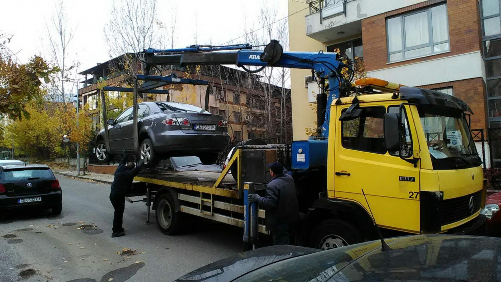 Софийският "Лозенец" ликува: Освобождава се от старото желязо 
