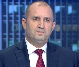 Радев проговори дали е имал положителен тест за К-19 и нападна мерките на правителството 