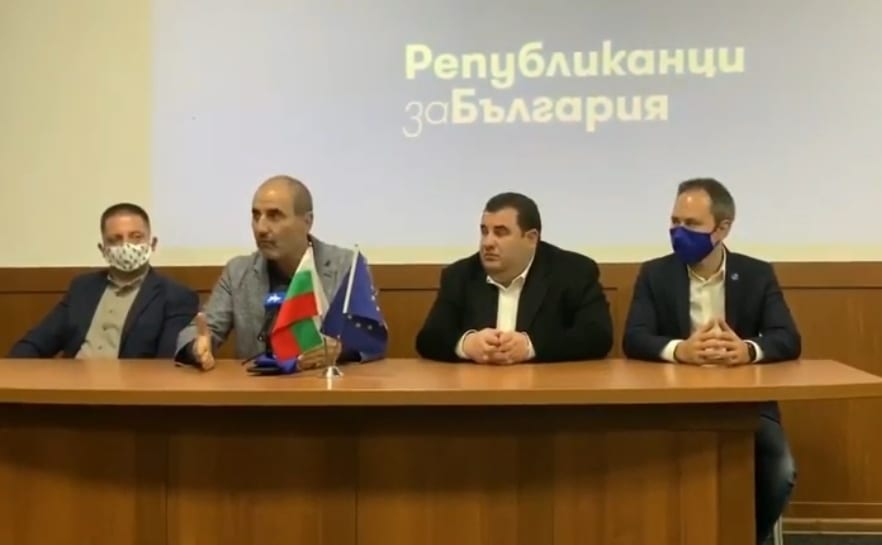 Човек от срещата с Цветанов в Перник: Отидохме заради безплатния обяд 