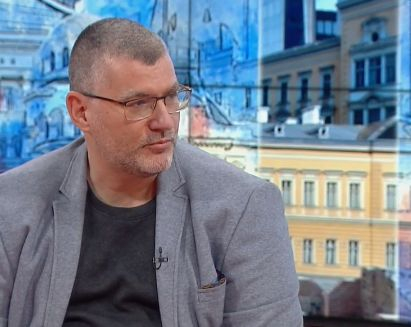 Проф. Момеков: Много малко медикаменти показват ползи срещу к-19 