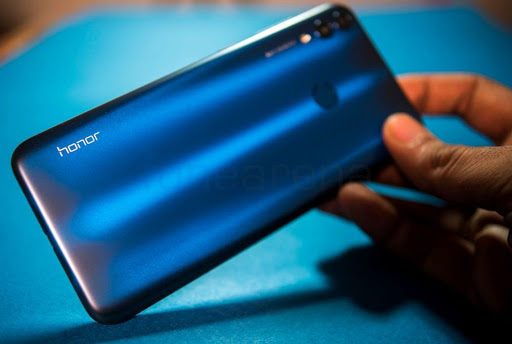 Huawei обяви продажбата на свой бранд