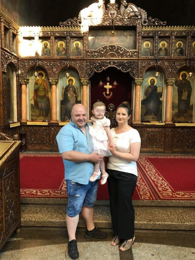 Разбра се кой е бащата на дечицата, заклани от майка си в Сандански СНИМКИ 