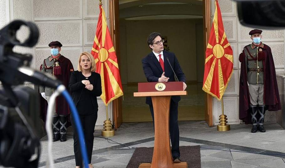Стево Пендаровски пак се заяде: България не можела да излезе от времето на Тодор Живков