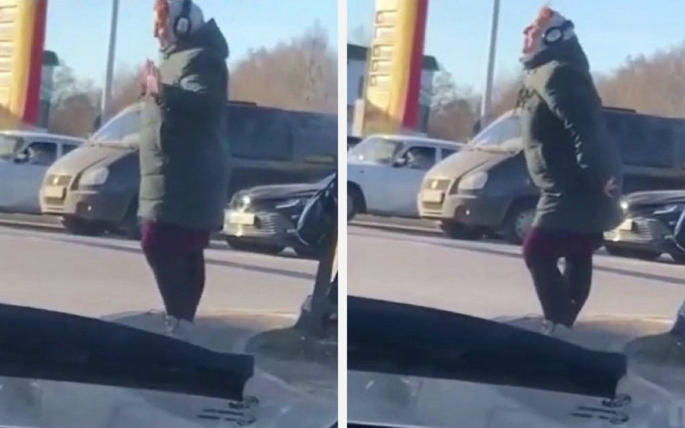 Жена се разтанцува насред улицата и възхити интернет ВИДЕО