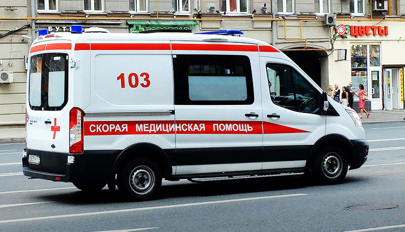 Момиченце падна от 4-ия етаж и успя да се върне в апартамента ВИДЕО