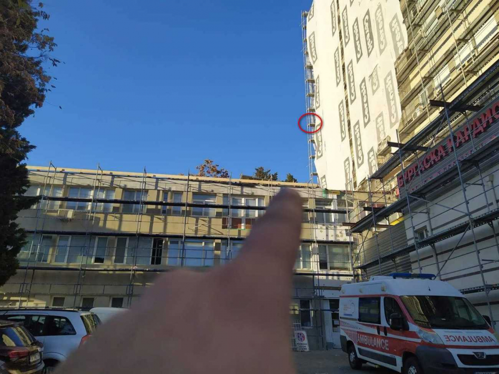 Пациент скочи от 8-ия етаж на болница в Бургас СНИМКИ