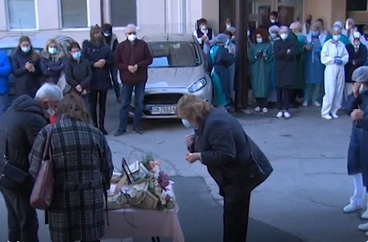 Разлог плаче за починалия от К-19 кардиолог д-р Радев и кълне лицемерието на... 