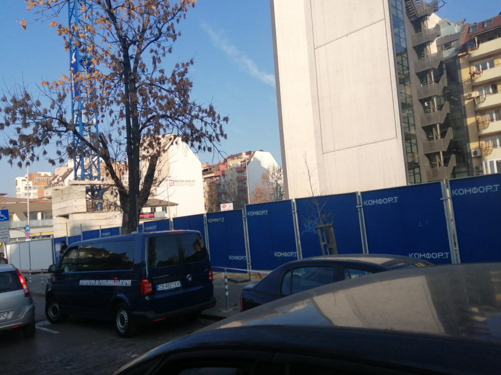 Долетяха още лоши новини след трагедията до пазара "Димитър Петков", първи СНИМКИ 18+