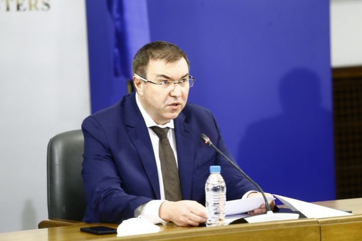 Проф. Ангелов заговори за състава на кабинета Габровски и каза цани ли се за министър в него
