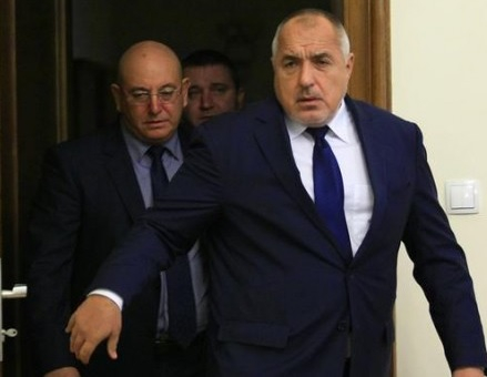 Скандалът не стихва: Ревизоро поиска от Борисов оставката на... ВИДЕО
