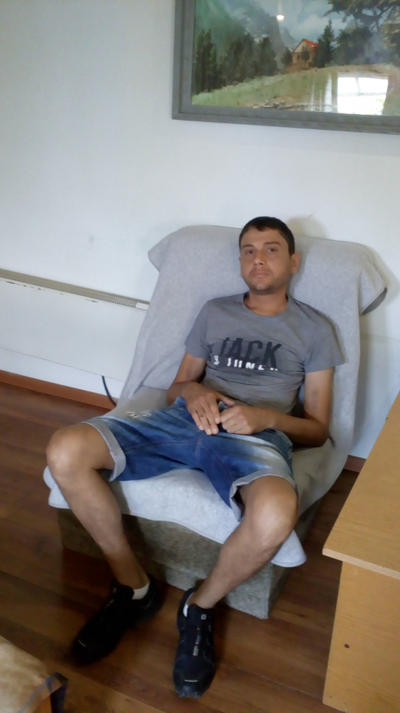 Зов за помощ: Баща дарява бъбрек на сина си за Коледа