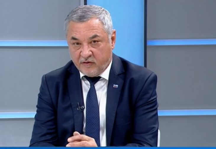 Валери Симеонов попари здраво всички българи за ваксините срещу К-19