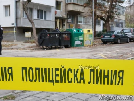 Първи СНИМКИ от кървавата баня с три трупа в Морската столица