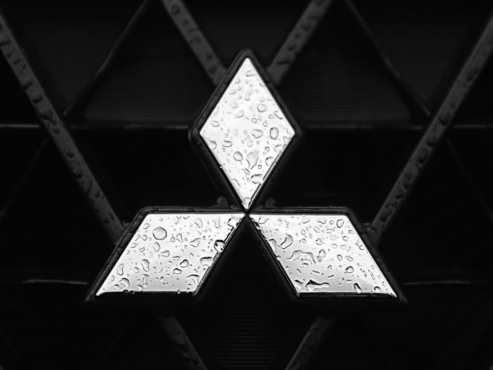 Заснеха новия Mitsubishi Outlander без никакъв камуфлаж СНИМКИ 